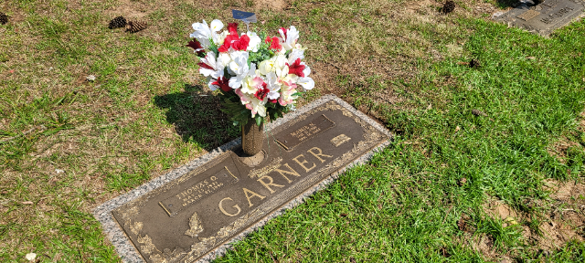 Flower delivery for Thomas Odell Garner