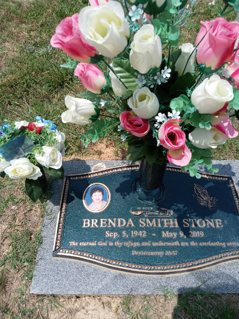 Flower delivery for Brenda Smith Stone