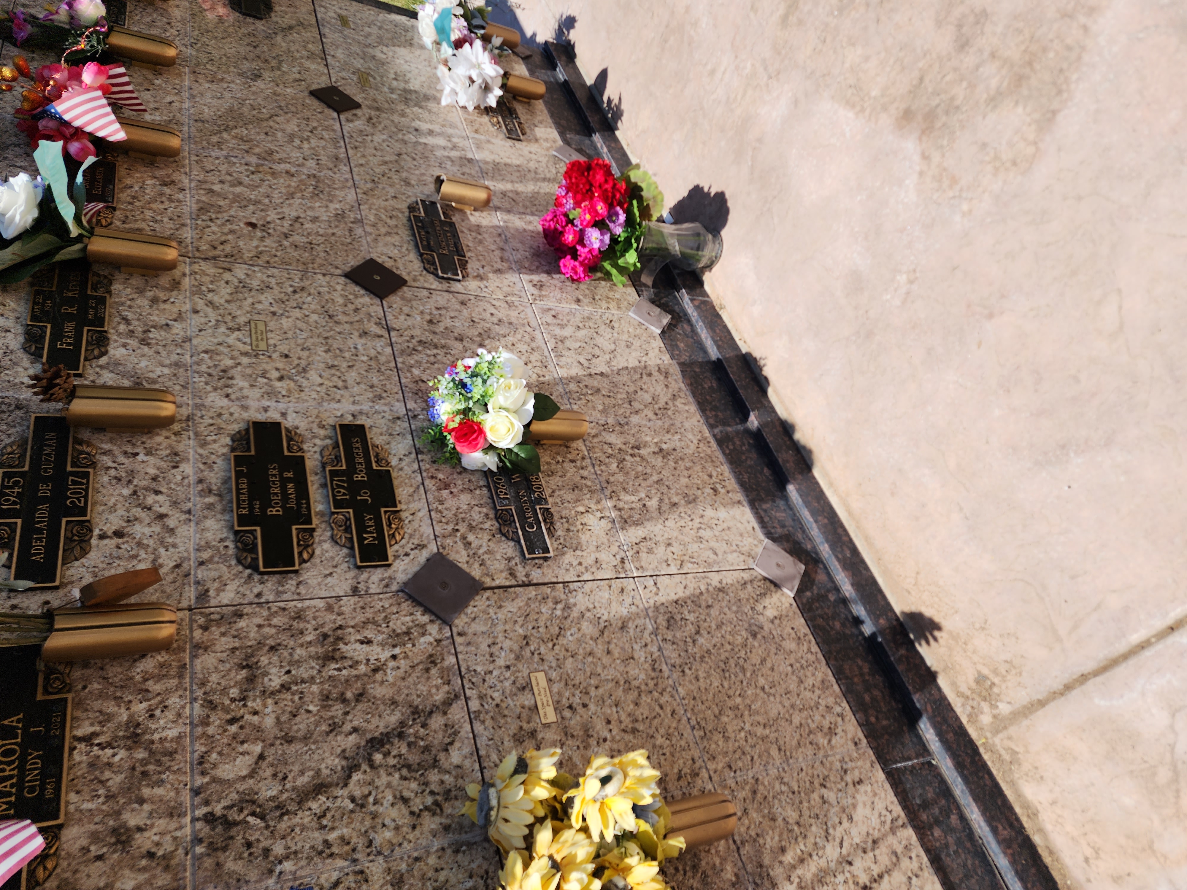 Flower delivery for Carolyn Webber