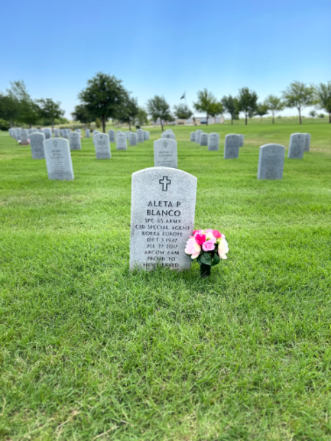 Flower delivery for Aleta Pearl Blanco