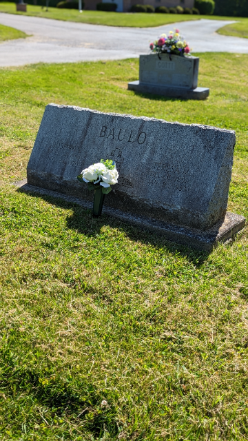 Flower delivery for Teresa M. Baulo