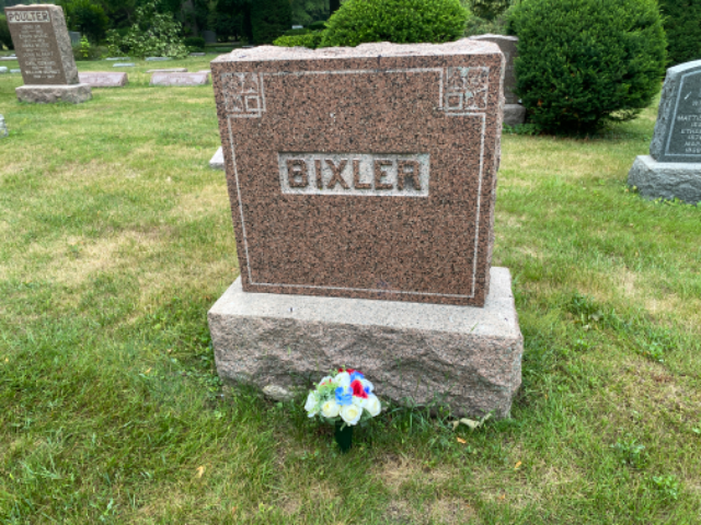 Flower delivery for Wallace Myron Bixler
