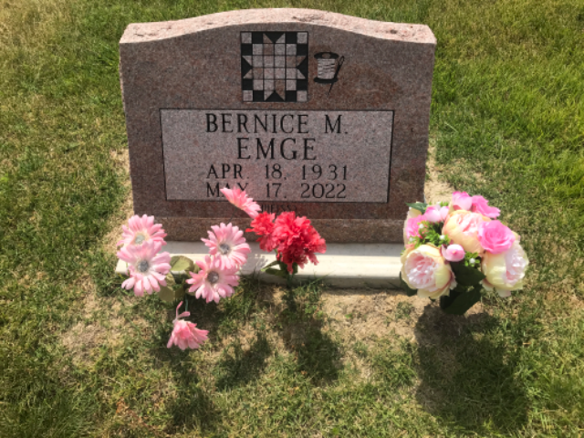 Flower delivery for Bernice M Emge