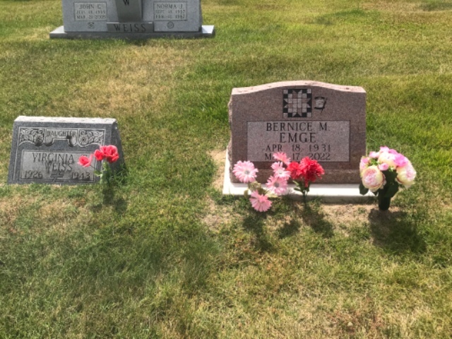 Flower delivery for Bernice M Emge