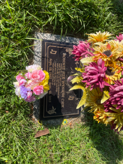 Flower delivery for Bonnie Sue Csik