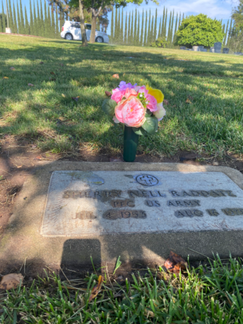 Flower delivery for Sherry Nell Raddatz