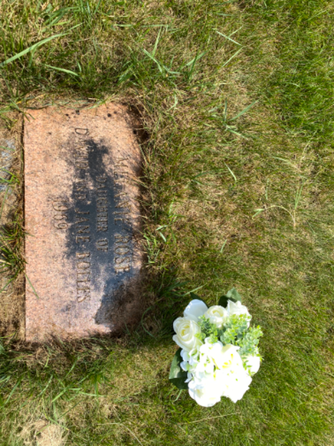 Flower delivery for Melanie Rose Bolles