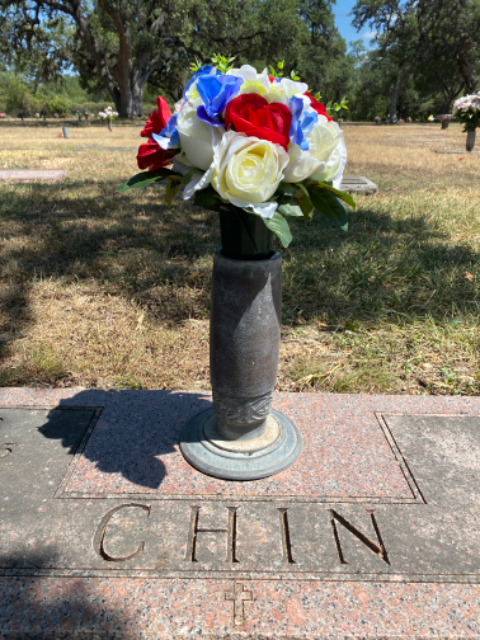Flower delivery for Lester Chin