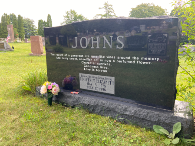 Flower delivery for Courtney Elizabeth Johns