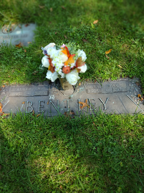 Flower delivery for Eva May Bentley