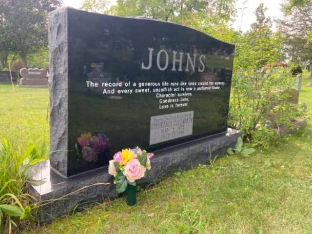 Flower delivery for Courtney Elizabeth Johns