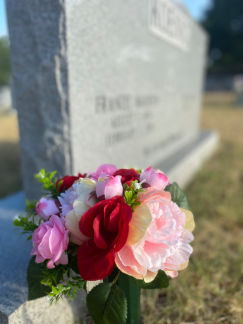 Flower delivery for Frances Maureen Koenig