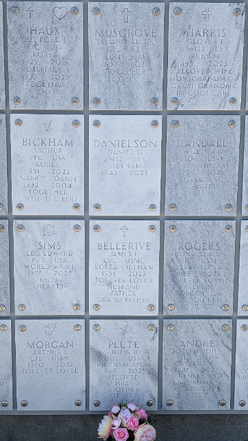 Flower delivery for Edith May Musgrove