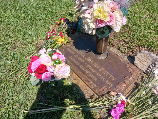 Flower delivery for Alaina Joann Petty