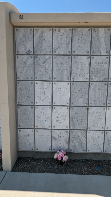 Flower delivery for Edith May Musgrove