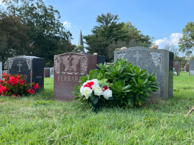 Flower delivery for Lauren j Gresham