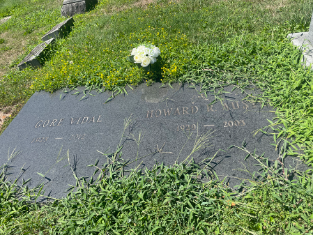 Flower delivery for Gore Vidal