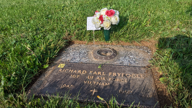 Flower delivery for Richard Earl Fryfogle