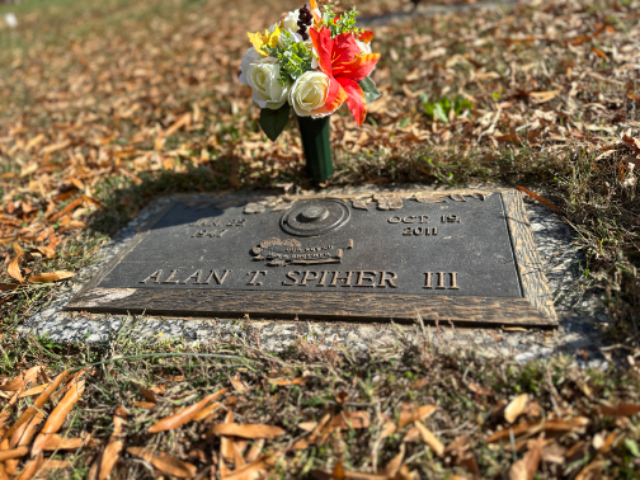 Flower delivery for Alan T Spiher