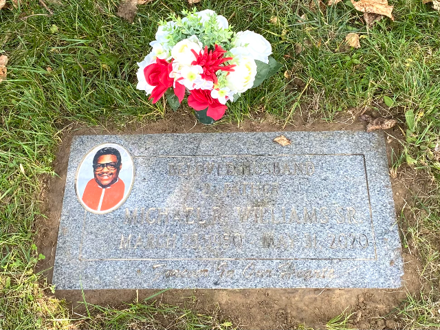 Flower delivery for Michael Rodney Williams