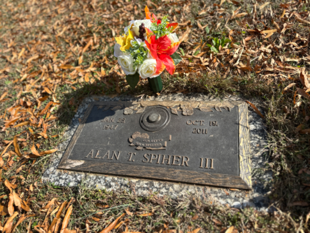 Flower delivery for Alan T Spiher