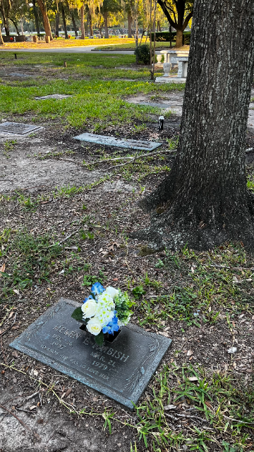 Flower delivery for Helen Esther Faibish