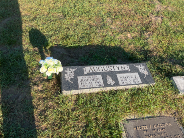 Flower delivery for Josephine Kretowicz Augustyn