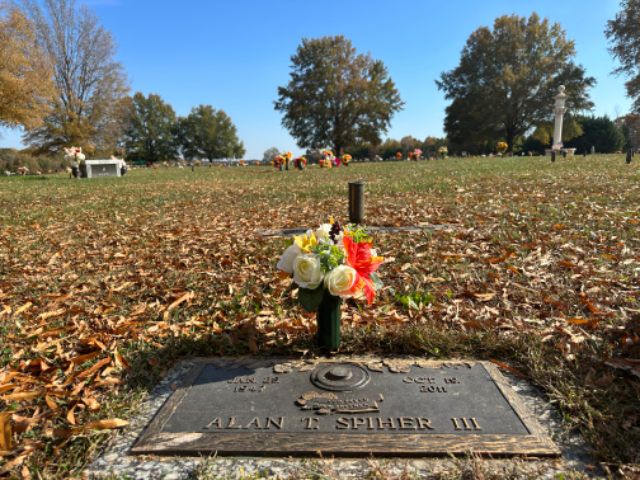 Flower delivery for Alan T Spiher