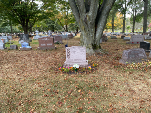 Flower delivery for Karen Lee Hunt