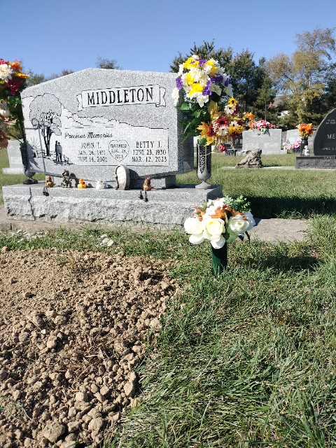 Flower delivery for Betty Jo Middleton