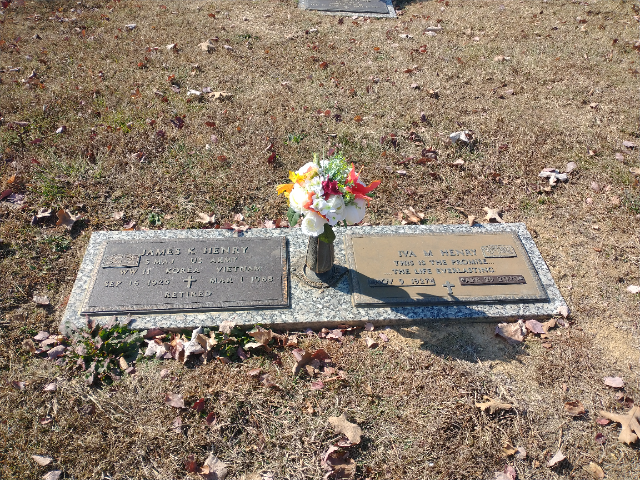 Flower delivery for Iva Mae Henry