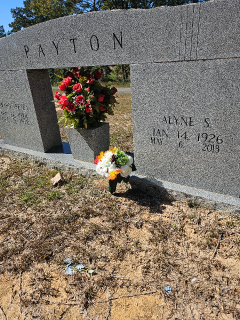 Flower delivery for Walter Jerry Payton