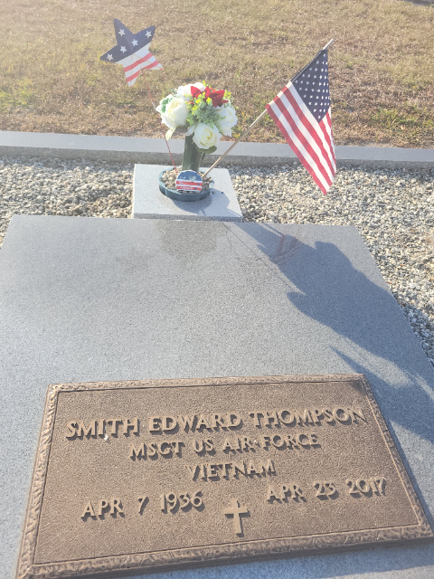 Flower delivery for Darlene Thompson