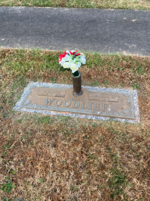 Flower delivery for James Calvin & Ruby Juanita Mother’s Maiden – Dickerson Woodlief