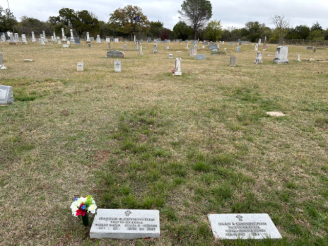 Flower delivery for Harold R Cunningham
