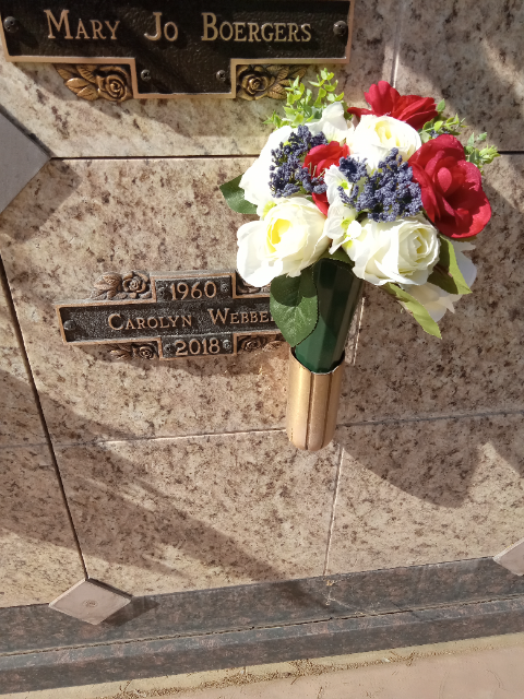 Flower delivery for Carolyn Webber