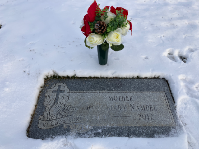Flower delivery for Rose Mary Nampel