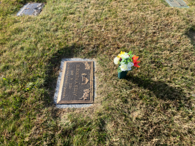 Flower delivery for Elizabeth Griffin Kelly