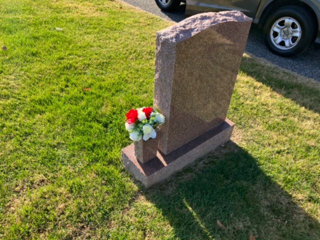 Flower delivery for Sue Seccurro