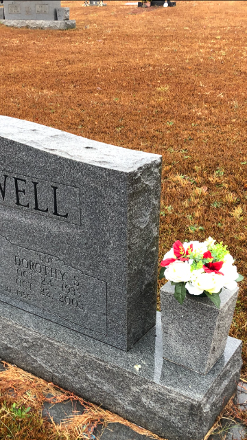 Flower delivery for Dorothy S Maxwell