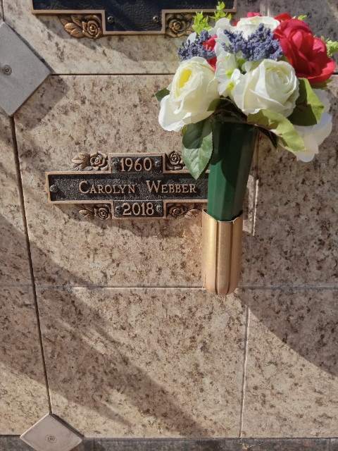 Flower delivery for Carolyn Webber