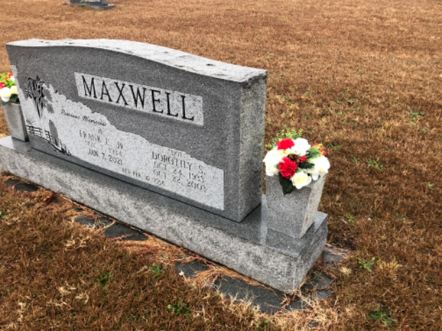 Flower delivery for Dorothy S Maxwell