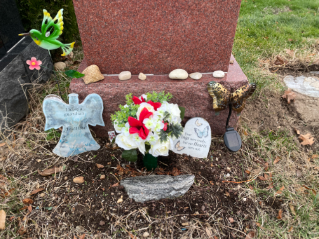 Flower delivery for Theresa Capece Rosen