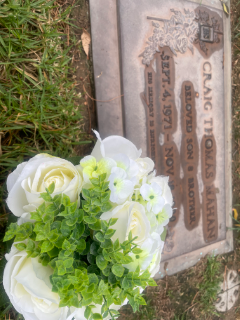 Flower delivery for Craig Thomas Mahan