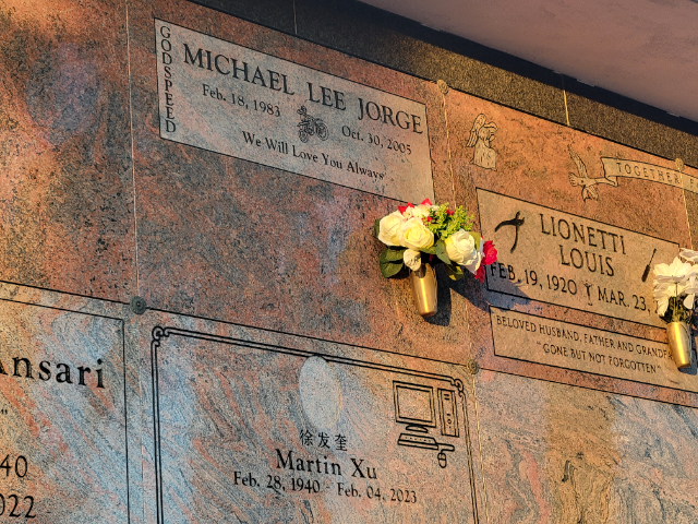 Flower delivery for Michael Lee George