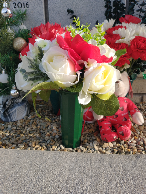 Flower delivery for Raul SanchezGonzalez