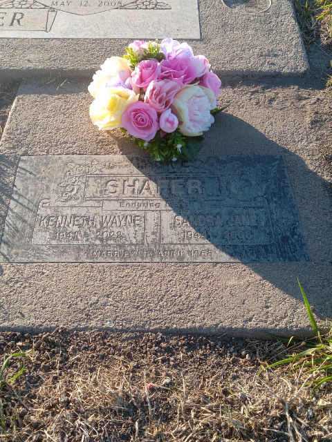 Flower delivery for Kenneth Wayne Shafer