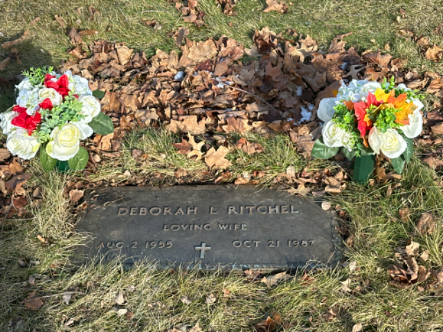 Flower delivery for Deborah L Ritchel
