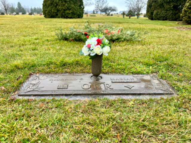 Flower delivery for Marian Lucille Orr