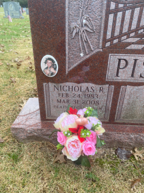 Flower delivery for Nicholas Robert Pisano